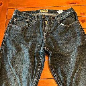 Men’s bootcut jeans.